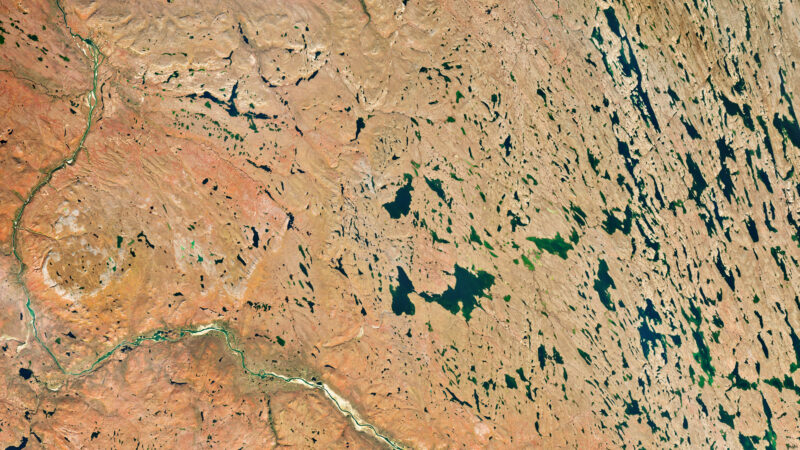 NASA: The First Fall Colors of 2026 as Seen From Space