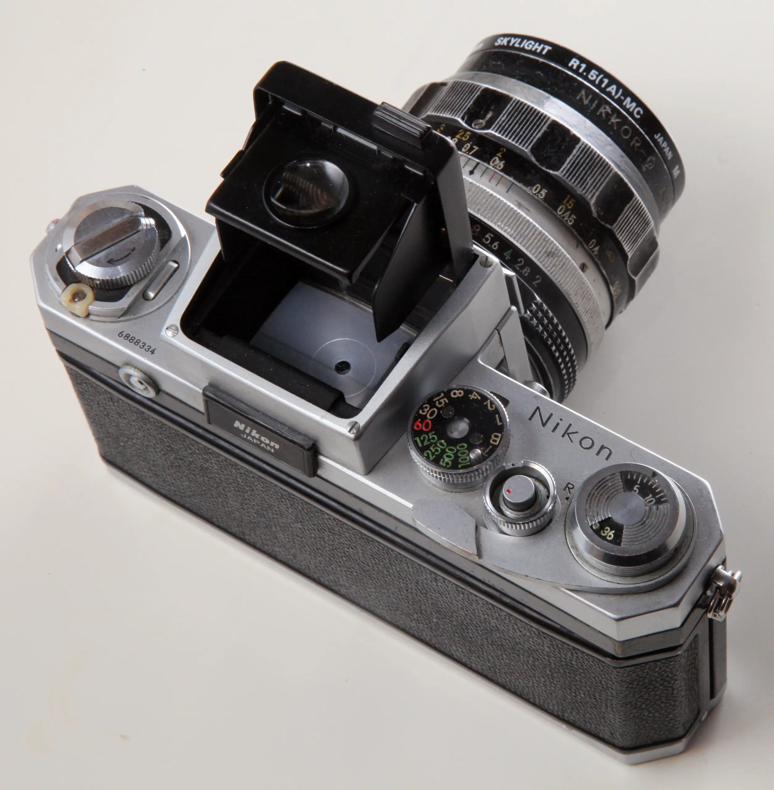 Nikon F με αναδιπλούμενο waist-level finder τύπου II