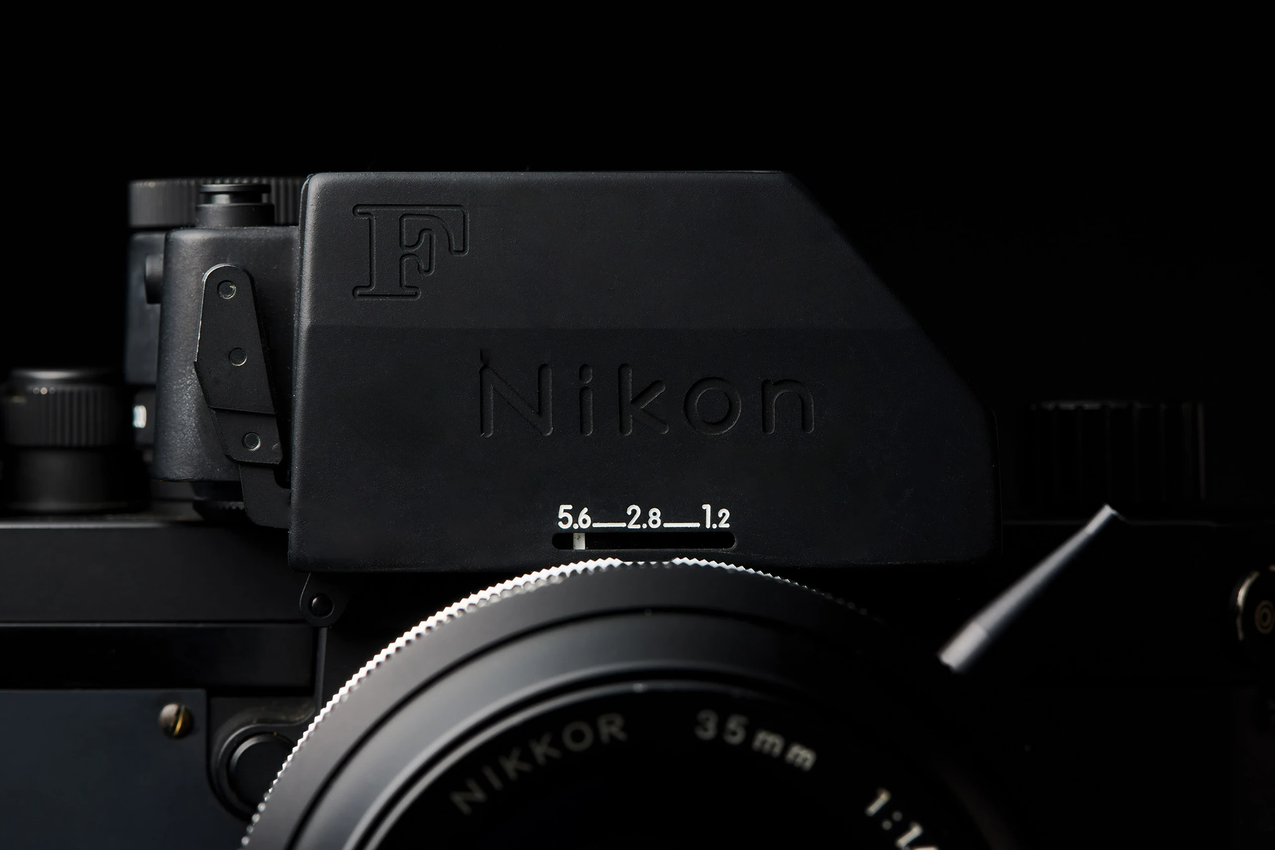 Ειδικά τροποποιημένο πρίσμα Photomic σε Nikon F της NASA