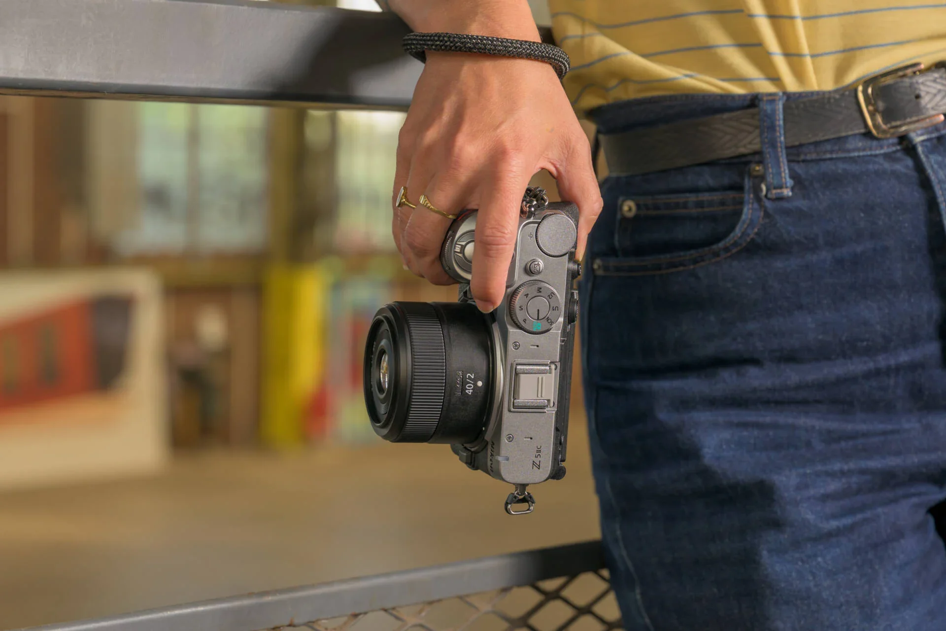 Nikon Z5IIC σε χρήση με φακό NIKKOR Z