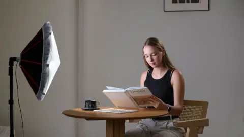 SmallRig x CineD OrBrella FM 60B: Soft light 60W που στήνεται σε 15 δευτερόλεπτα