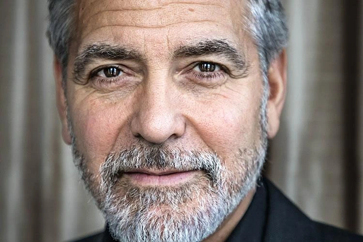 Κοντινό πορτρέτο του George Clooney, τιμώμενου με Χρυσό Λέοντα καριέρας στο Φεστιβάλ Βενετίας 2026
