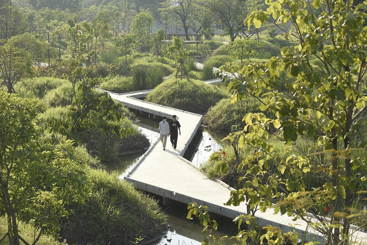 Benjakitti Forest Park — Arsomsilp & Turenscape / Architecture MasterPrize 2026