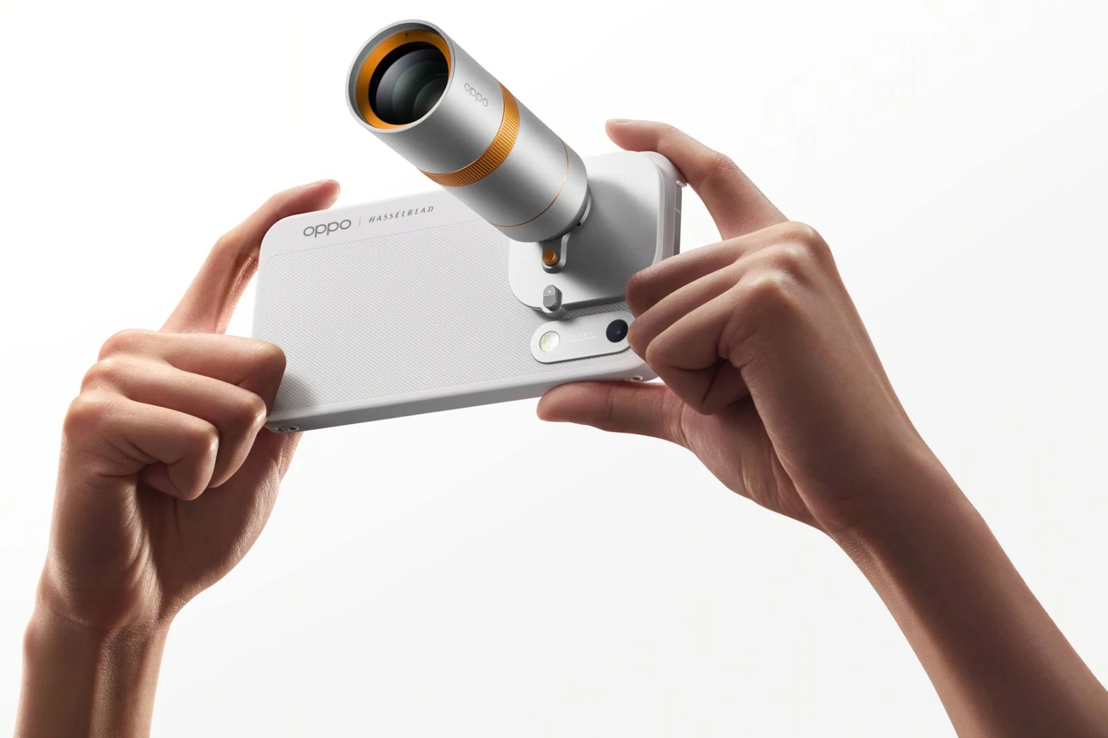 OPPO Hasselblad Teleconverter προσαρτημένος σε Find X10