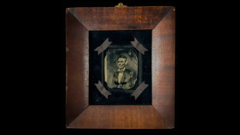 Lincoln’s Original 1858 Portrait Returns to the City Where It Was Taken