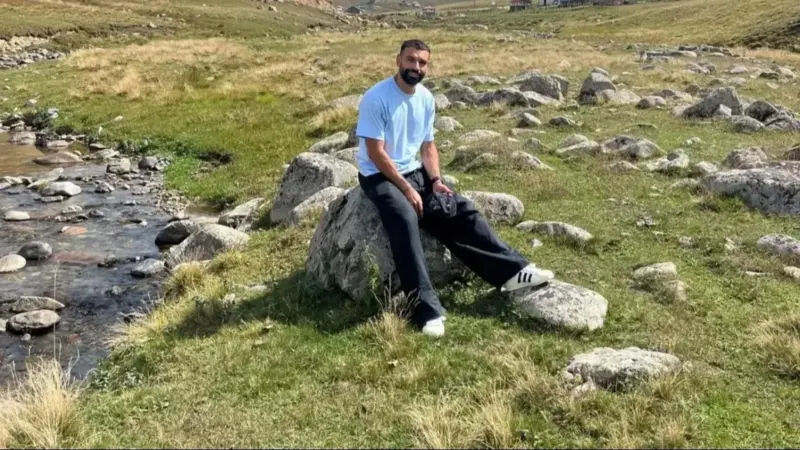 Μία φωτογραφία του Mohamed Salah έκανε έναν απλό βράχο τουριστικό αξιοθέατο