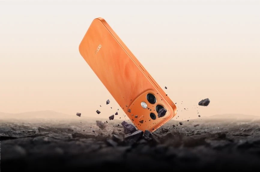 Πορτοκαλί OPPO F35 Pro 5G σε απεικόνιση πτώσης